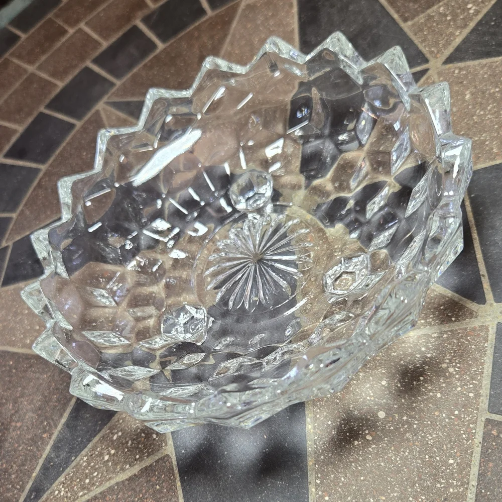 Clear Glass Cubist Tri-Footed Bowl